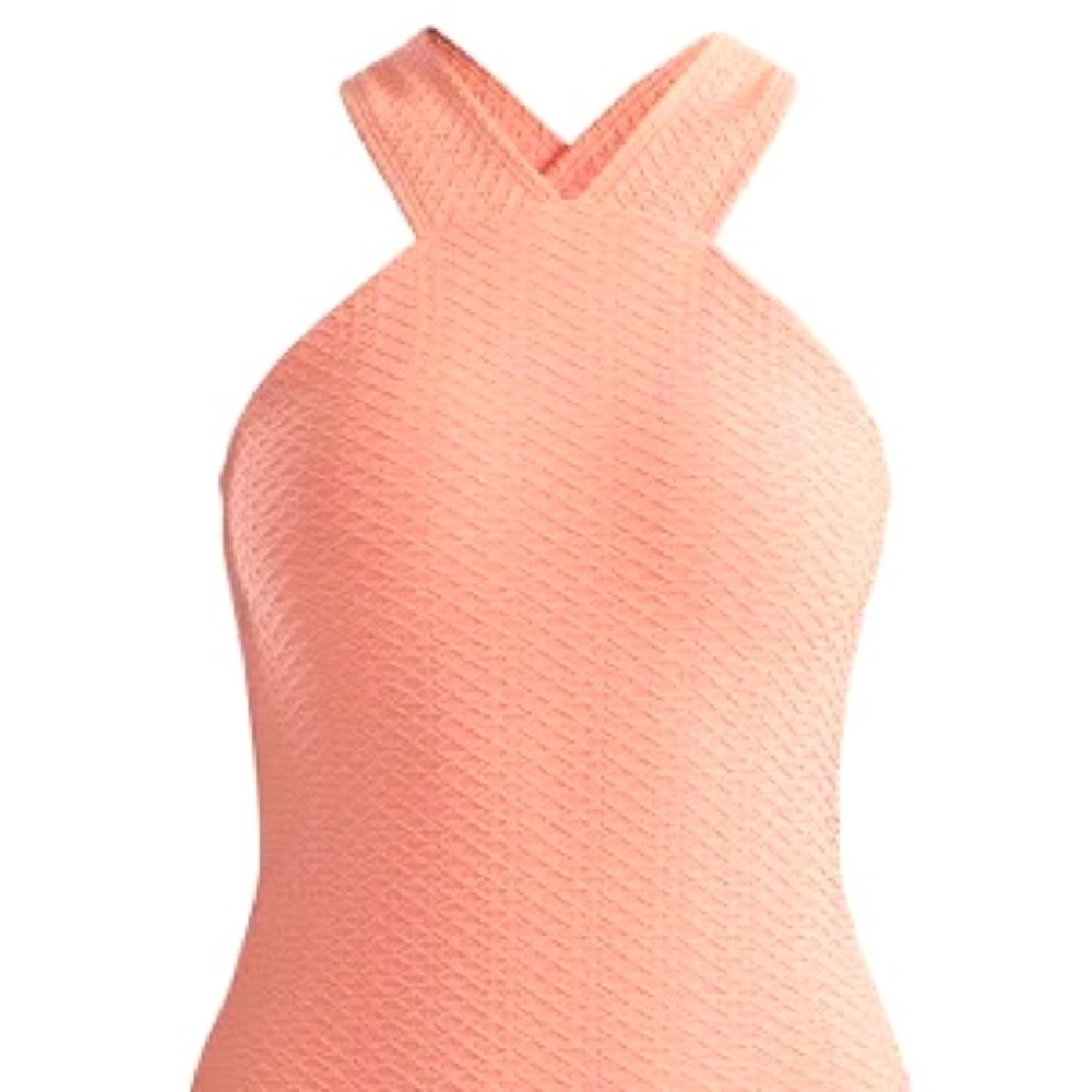 Shoshanna Plisse One Piece Crisscross Back Swimsuit
Note-Fits more like a 4🌞